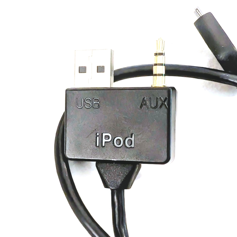 iPod 30-Pin USB + AUX Combo Cable – Power & Audio – Black